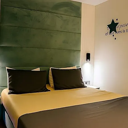 Axu Airport מלון 5*
