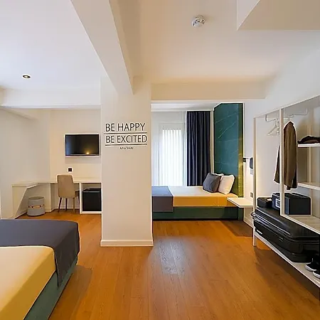 فندق Axu Airport 5*